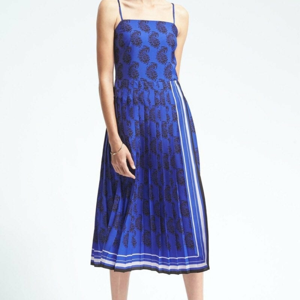 Banana Republic Blue Paisley Pleated Midi Dress